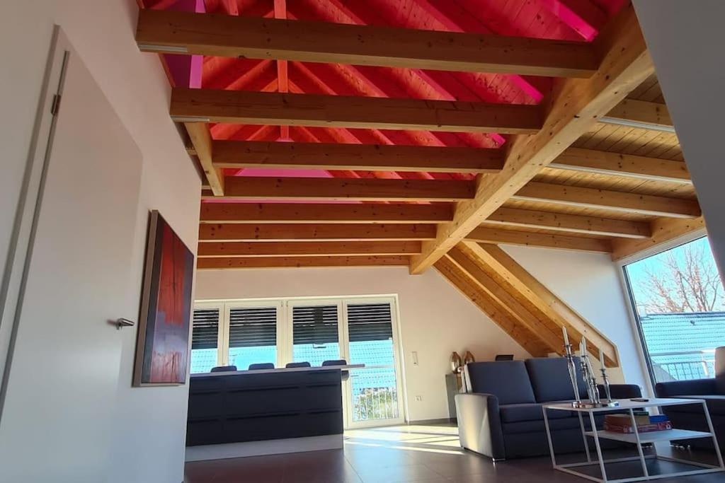 Moderne Ferienunterkunft/Wohnung Burgthann Bagian luar foto